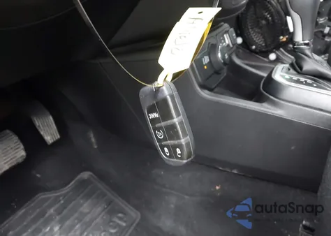 2018 Jeep Renegade Sport 4X4 from USA, damaged, VIN ZACCJBABXJPH11870